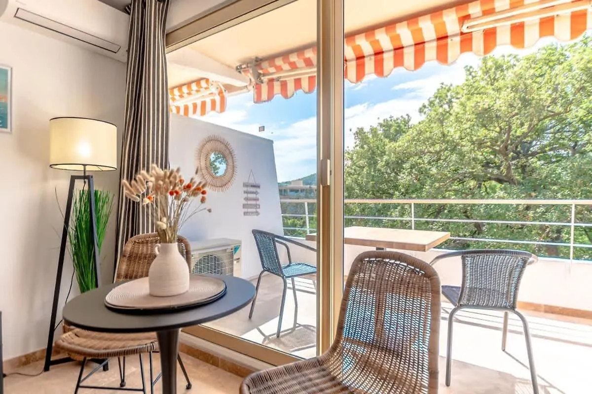 Studio Piscine Et Parking Saint-Tropez Appartement