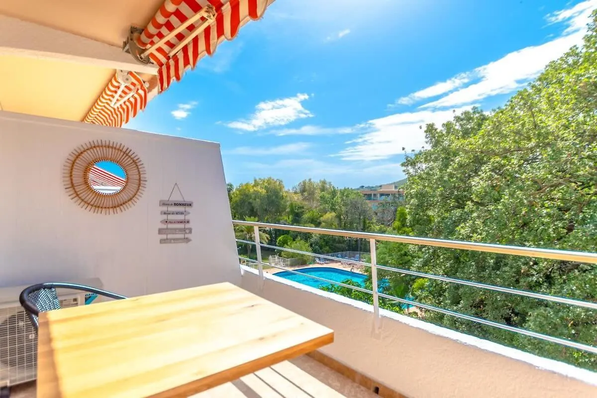 Appartement Studio Piscine Et Parking Saint-Tropez France